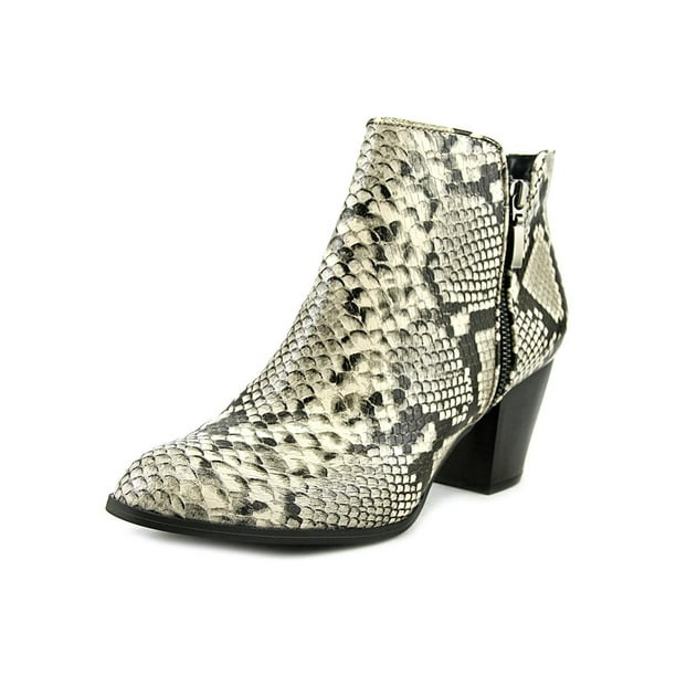 Style /& Co Womens Jamila Leather Almond Toe Ankle Fashion Boots